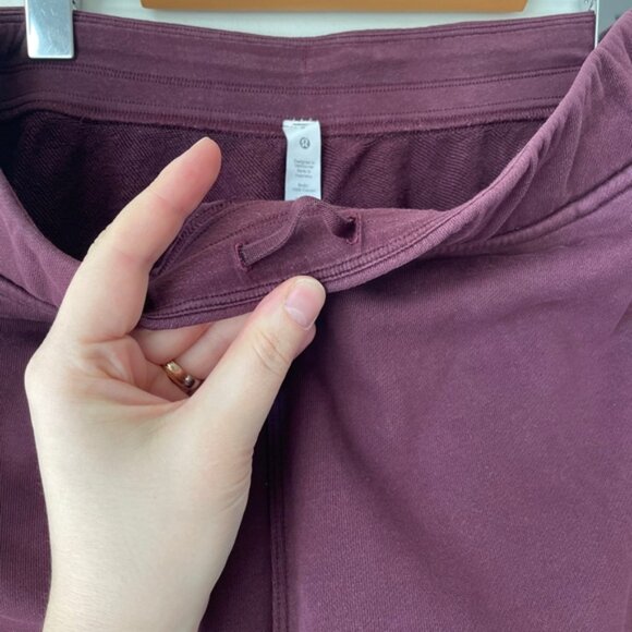 ❄️SOLD❄️ LULULEMON Relaxed High-Rise Joggers Cassis Burgundy Cotton Terry Size 8 - Picture 6 of 12